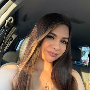 Meet your Posher, Ava